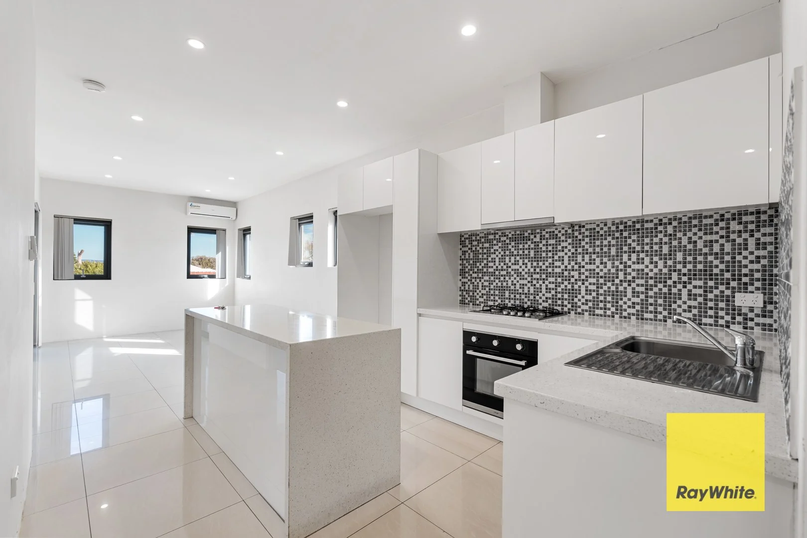7/43 Yale Road, Thornlie WA 6108
