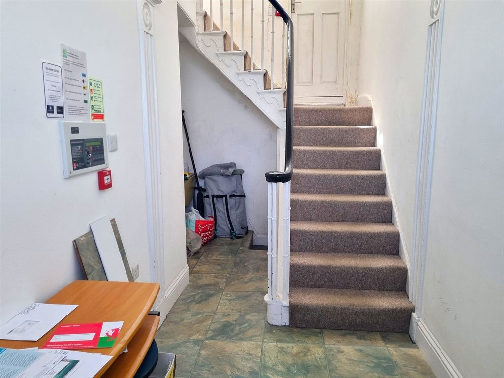 Additional image 4 of 4 bed flat for saleMarine Terrace, Aberystwyth, Ceredigion SY23