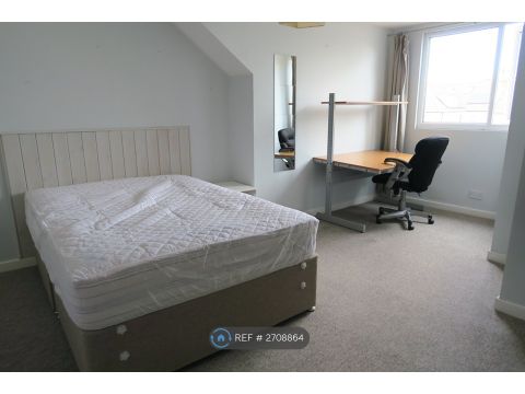 Longmead Avenue, Bristol BS7, Room to rent