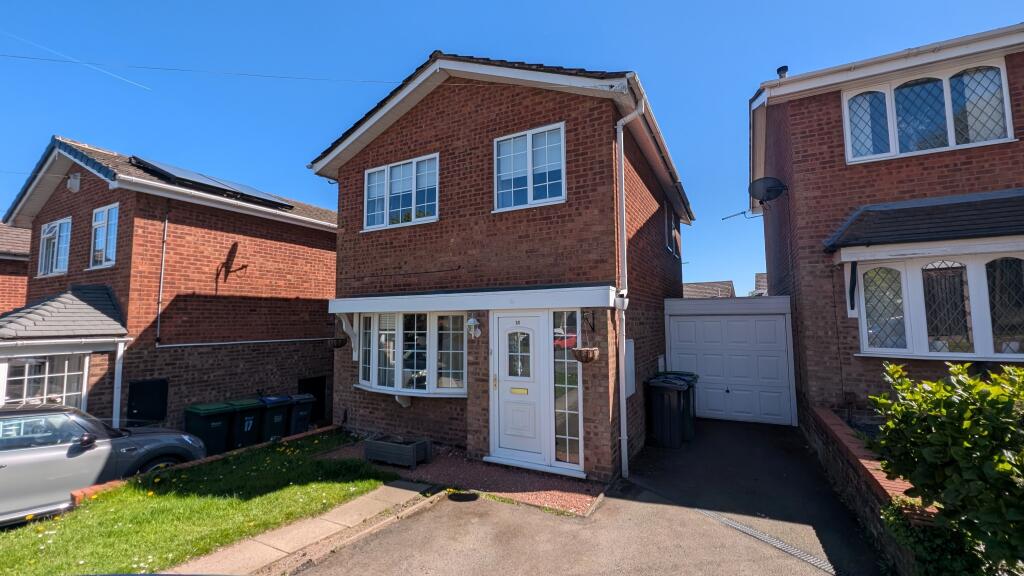 Strawberry Close, Tividale, B69