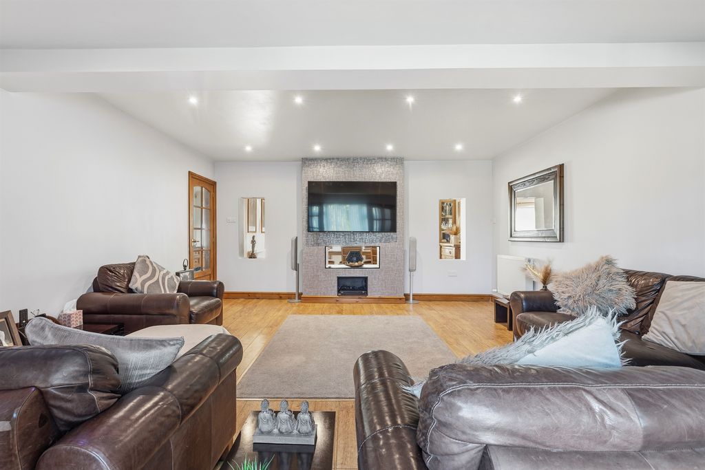 Additional image 12 of 4 bed detached house for saleHodney Road, Eye, Peterborough PE6