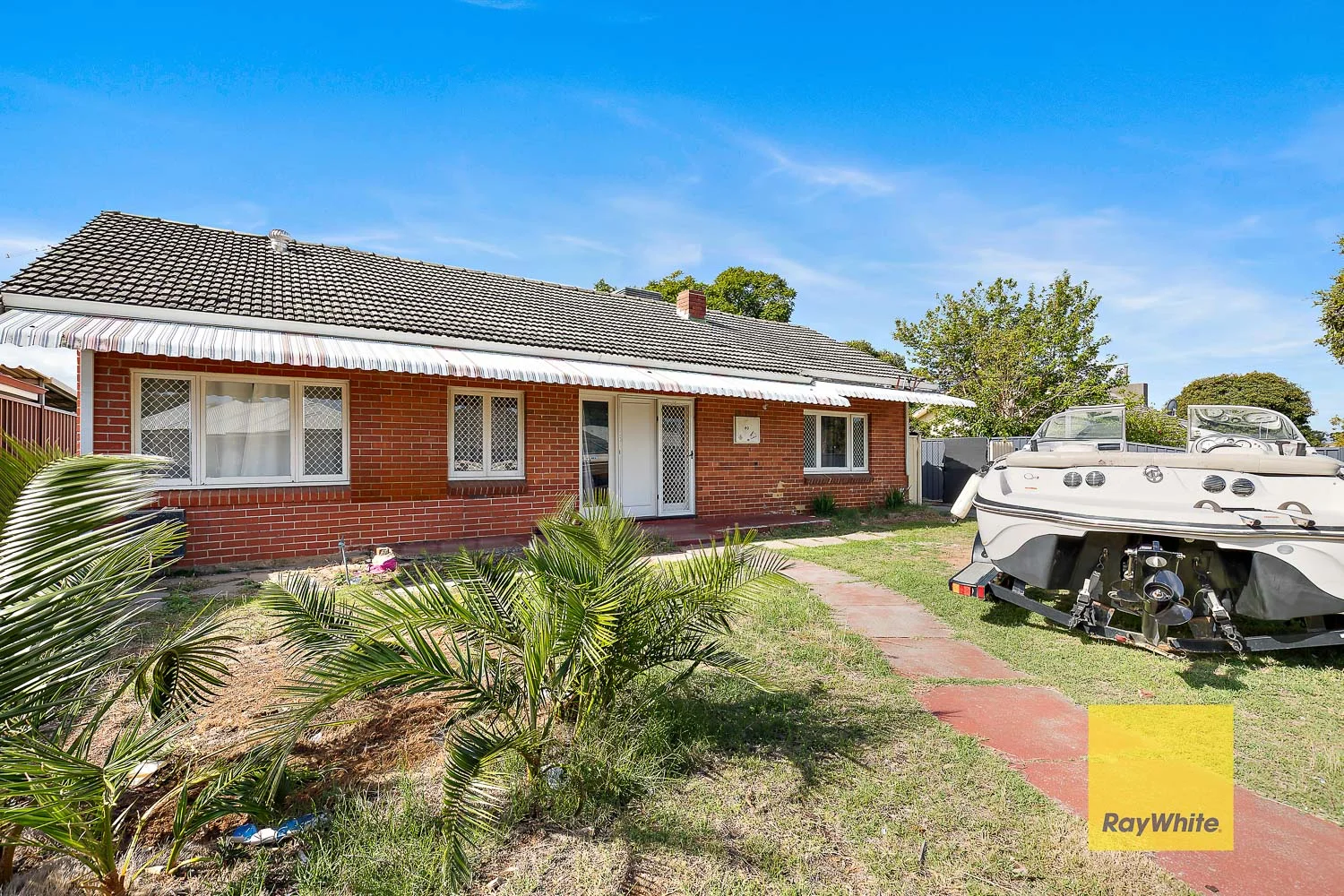 40 Martindale Avenue, Thornlie WA 6108