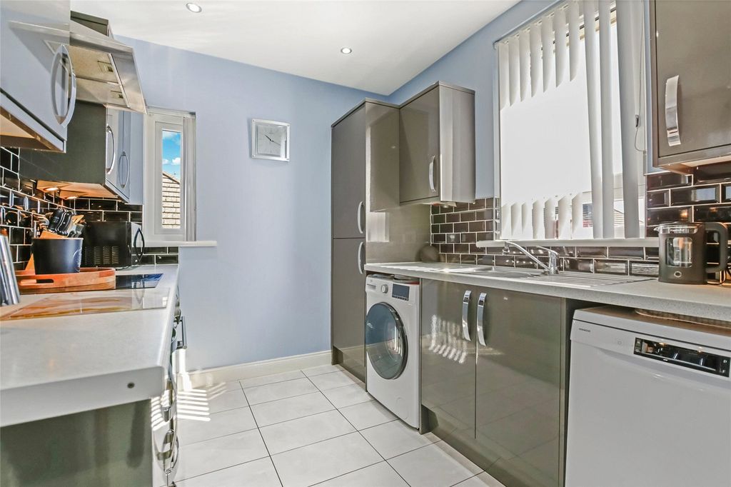 Additional image 11 of 2 bed maisonette for saleMollison Avenue, Harthill, Shotts, North Lanarkshire ML7