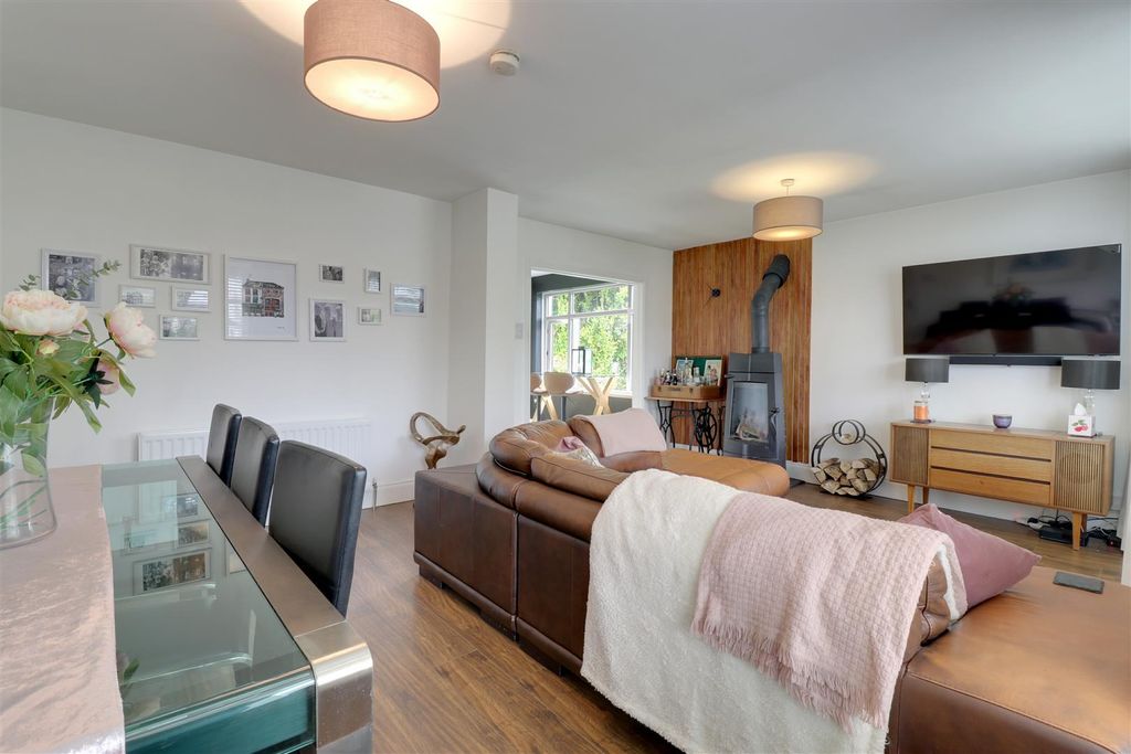 Additional image 6 of 4 bed bungalow for sale97 Donaghadee Road, Bangor BT20