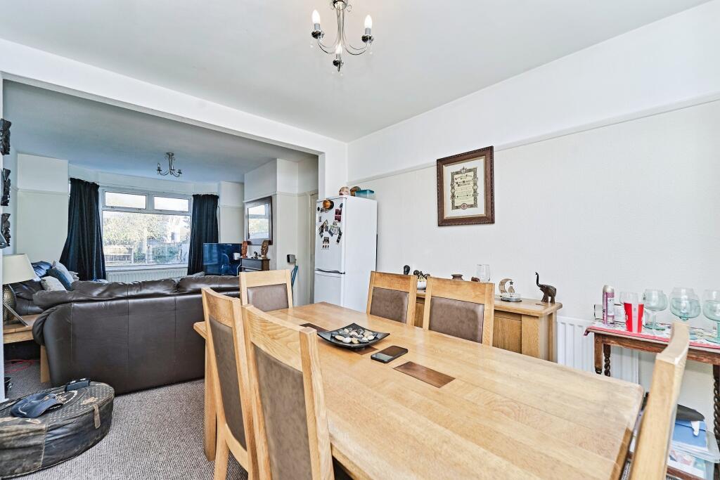Lynton Avenue, West Bromwich, B71 photo 4