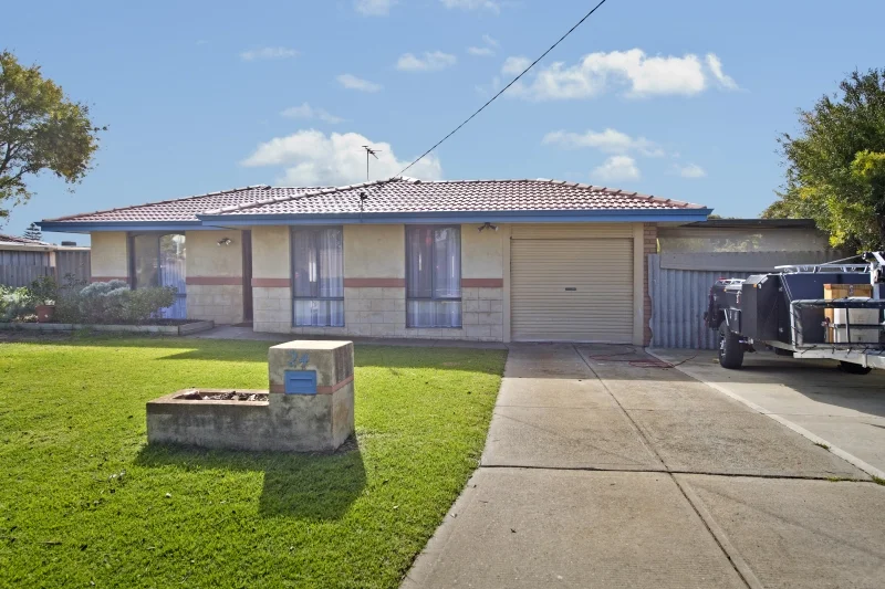 24 Newell Place, Cooloongup WA 6168