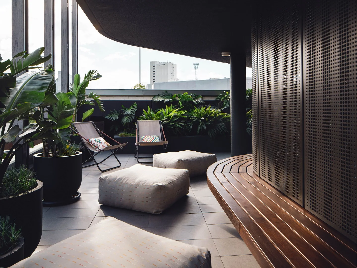 1009/62 Logan Road, Woolloongabba QLD 4102