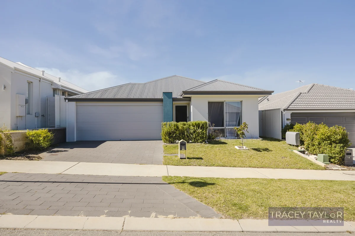 16 Parakeet Rise, Eglinton WA 6034