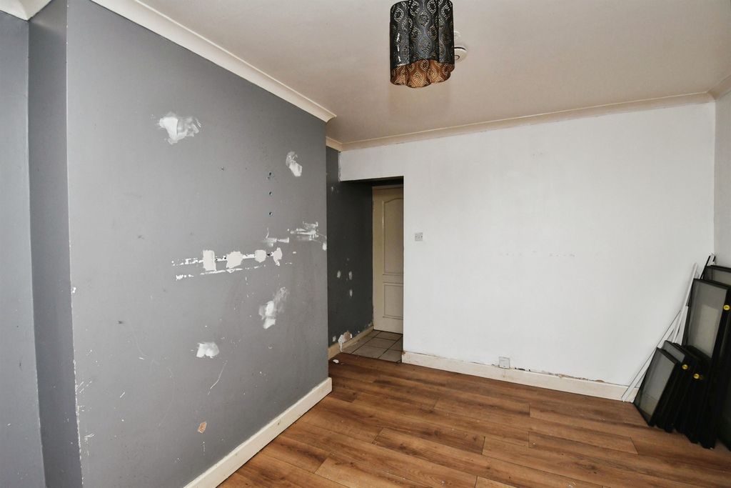 Additional image 5 of 1 bed flat for saleQueen Street, Scunthorpe DN16