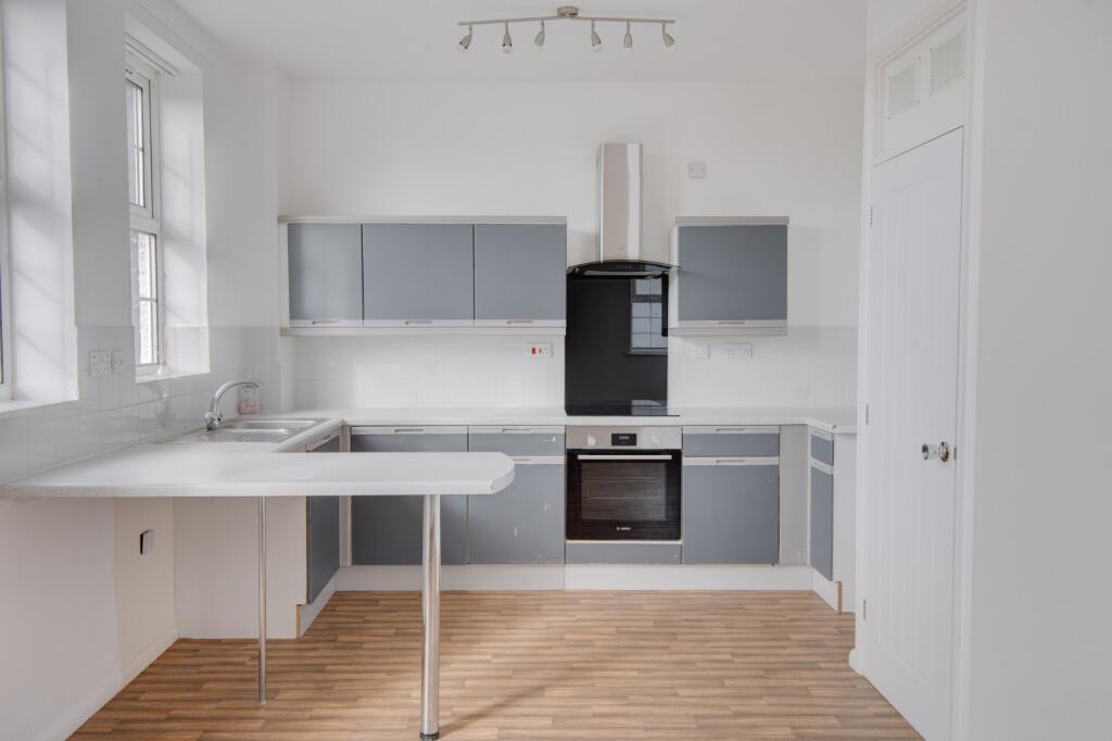 Exmoor Drive, Bromsgrove, Worcestershire, B61 photo 3