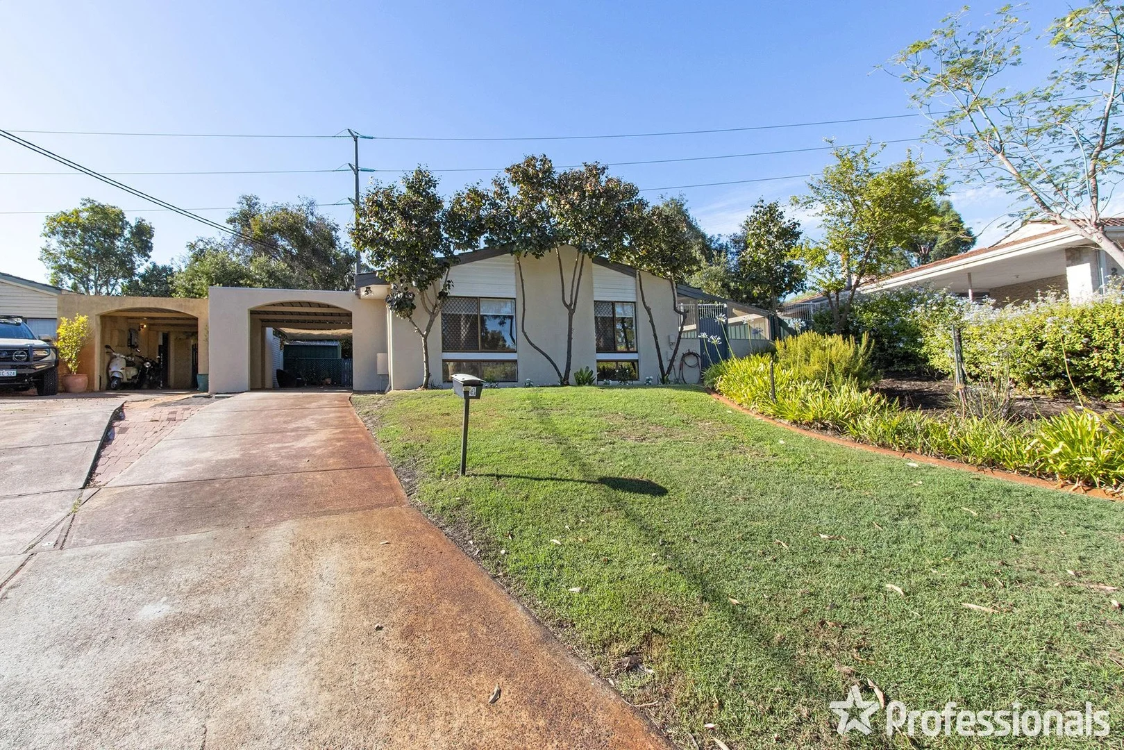 4 Endeavour Avenue, Bull Creek WA 6149