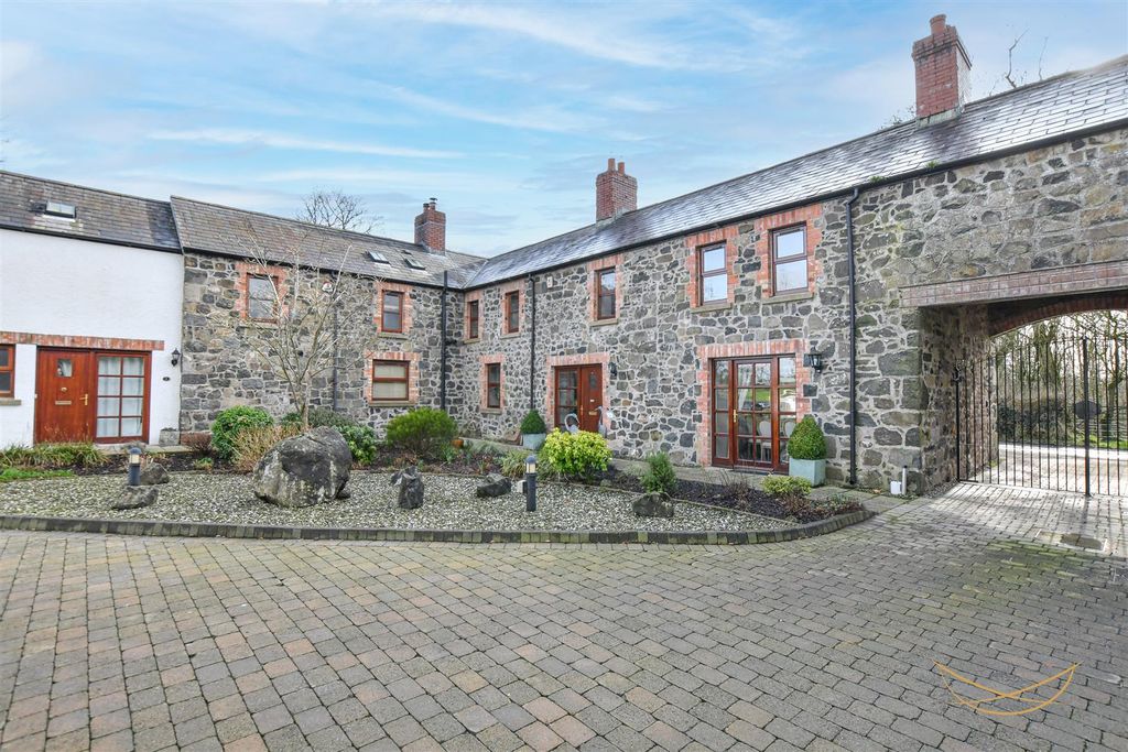 3 bed town house for saleDixons Corner, Doagh, Ballyclare BT39