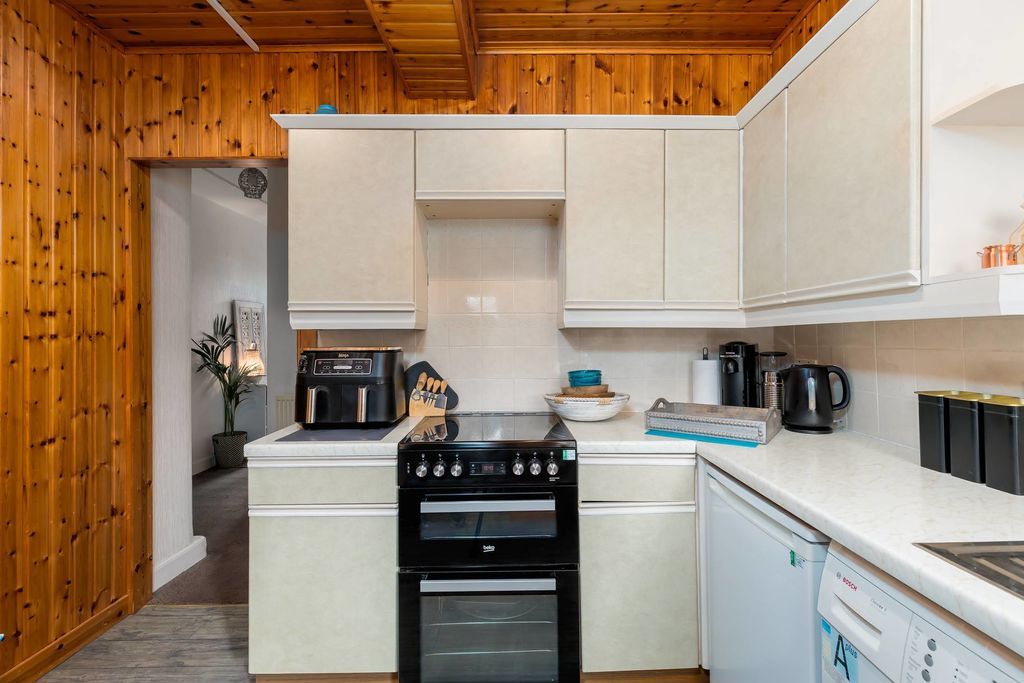 Additional image 7 of 1 bed flat for sale2 Graham Street, Peebles EH45