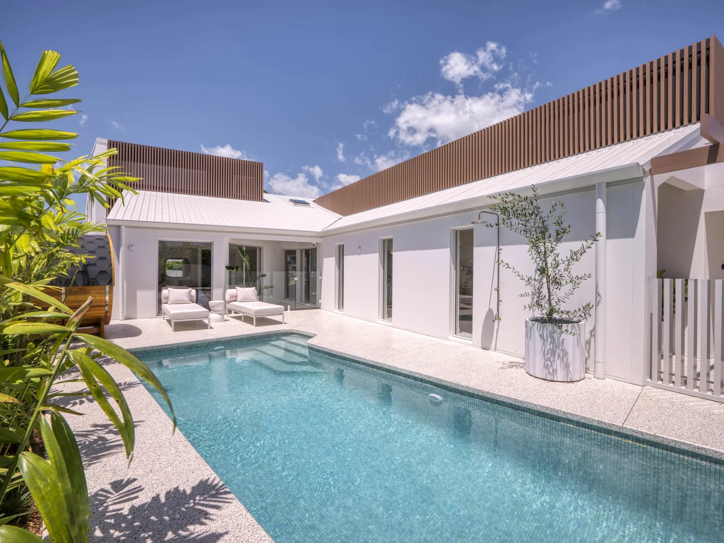 Additional image 3 of 24 Maureen Court, Broadbeach Waters QLD 4218