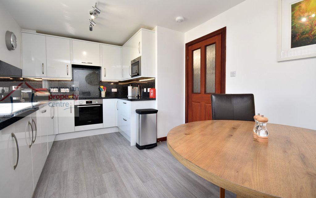 Additional image 6 of 2 bed flat for saleSouth View Road, Elgin IV30