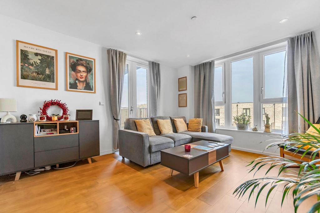 Additional image 11 of 2 bed flat for saleRunway Avenue, Patchway BS34