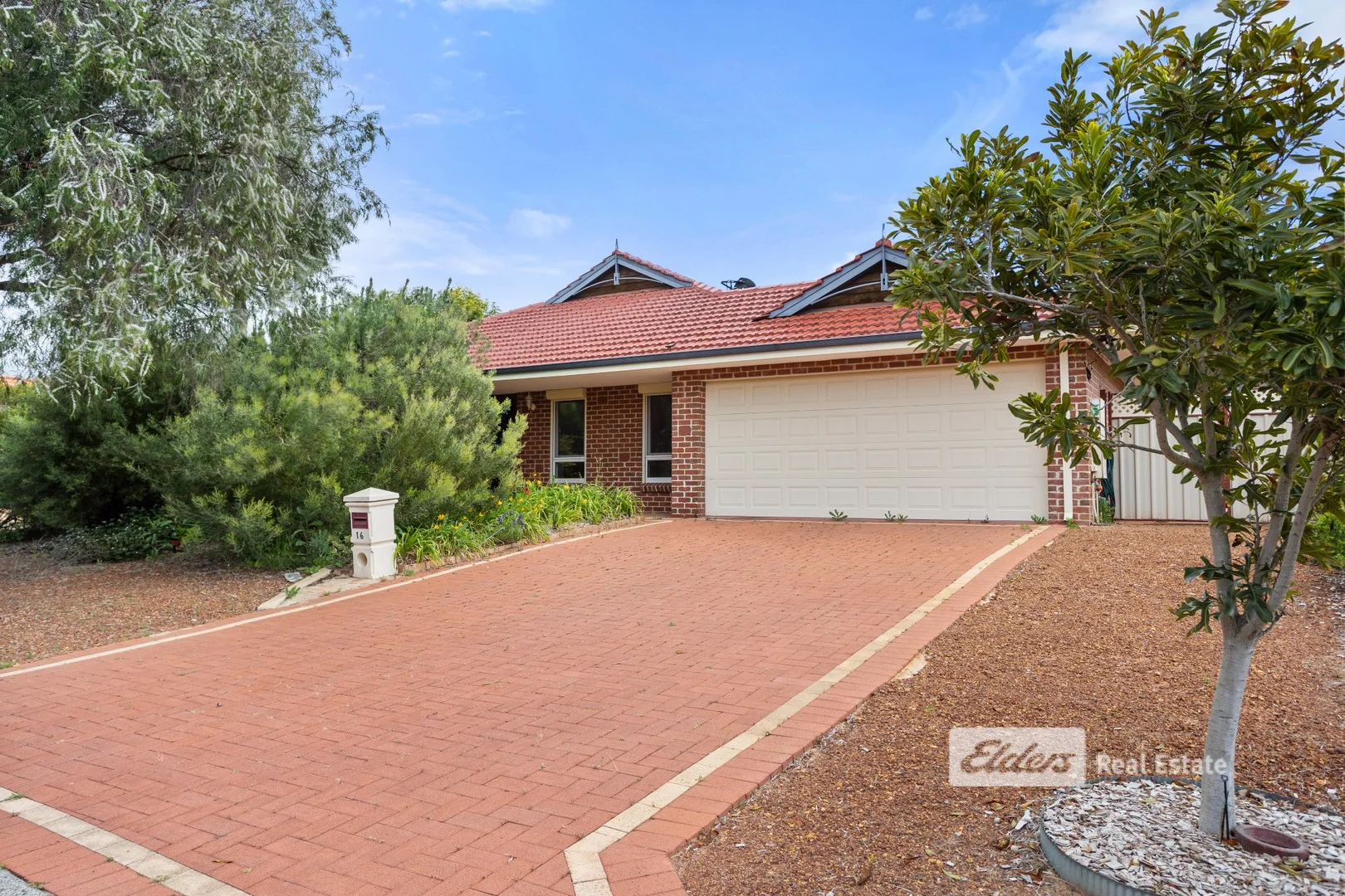 16 Condil Street, Dalyellup WA 6230
