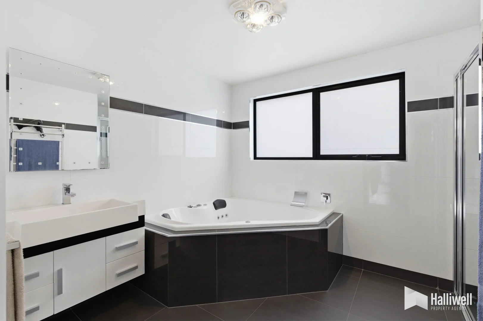 Additional image 12 of 8 James Street, Devonport TAS 7310