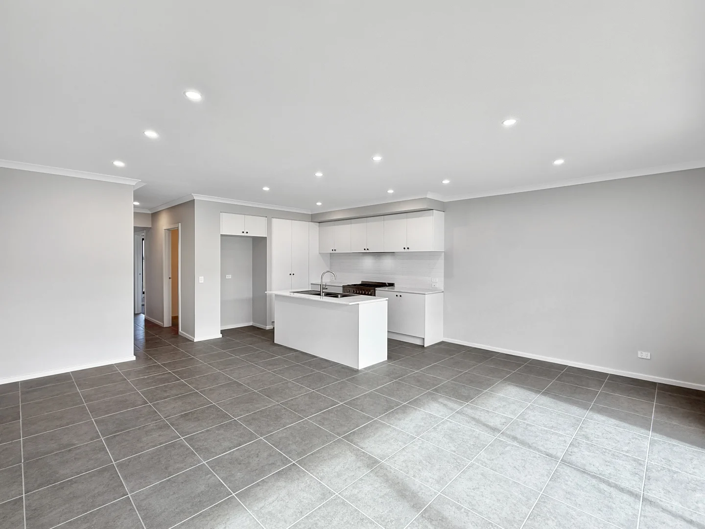 11 Wagtail Walk, Wollert VIC 3750 photo 4