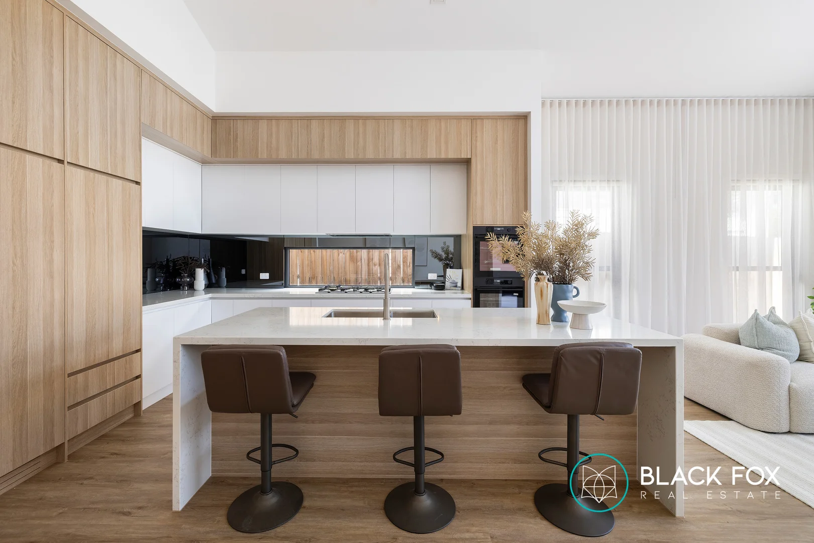 Additional image 2 of 14 Basil Street, Dromana VIC 3936