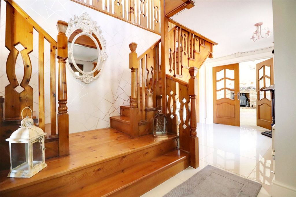 Additional image 11 of 6 bed detached house for saleGodnow Bridge, Crowle DN17