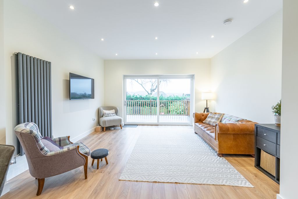 Additional image 6 of 4 bed detached bungalow for sale11 Craigmount Terrace, Corstorphine, Edinburgh EH12