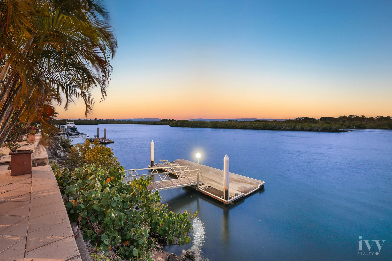 Additional image 13 of 82-84 Tradewinds Avenue, Paradise Point QLD 4216