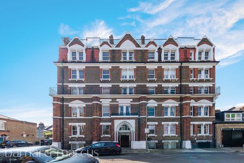 Ashbury Road, London SW11