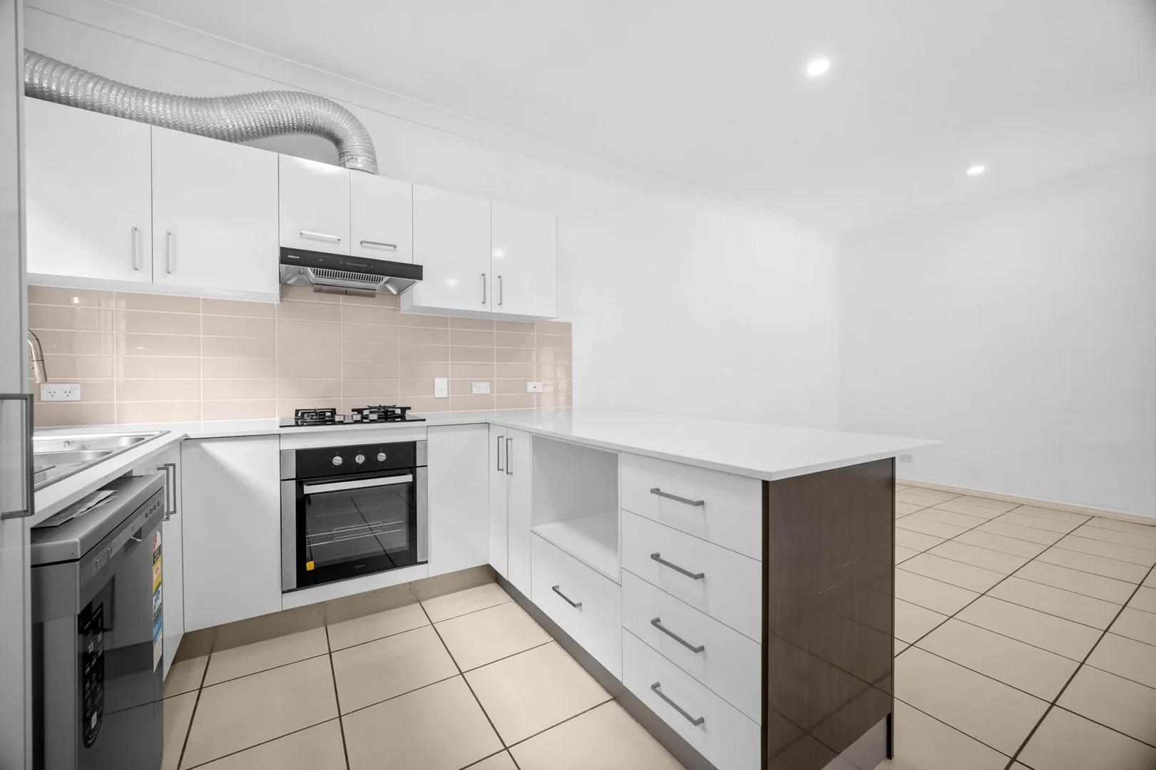 Additional image 11 of 1/28 Careel Close, Helensvale QLD 4212