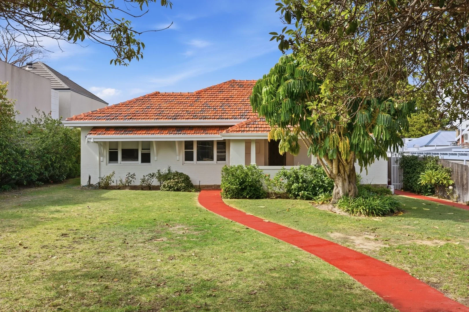 10 Alexander Road, Dalkeith WA 6009