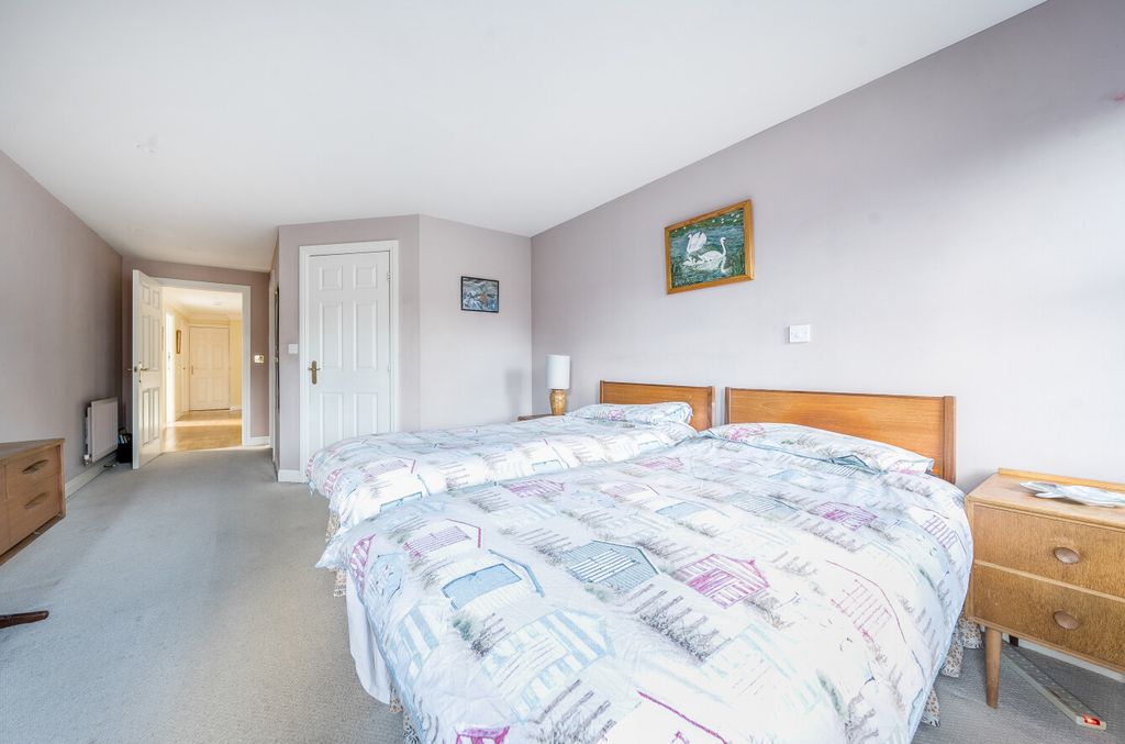 Additional image 13 of 3 bed flat for saleMarshall Square, Banister Park, Southampton, Hampshire SO15