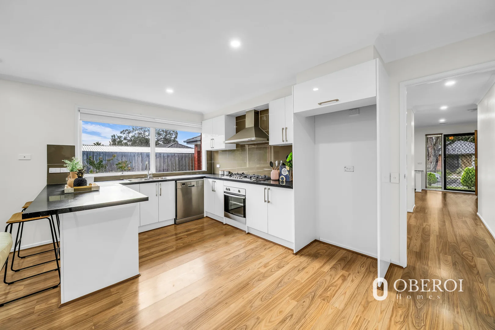 24 Bokissa Drive, Frankston VIC 3199 photo 3