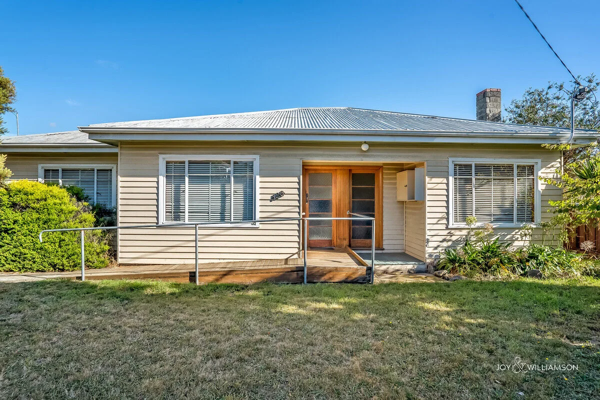 126 Cambridge Road, Bellerive TAS 7018