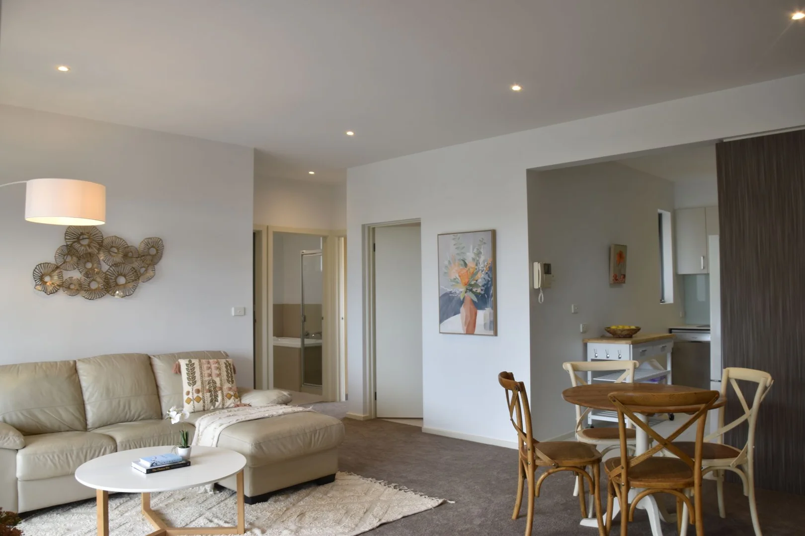 2/198 Waterloo Road, Oak Park VIC 3046 photo 2