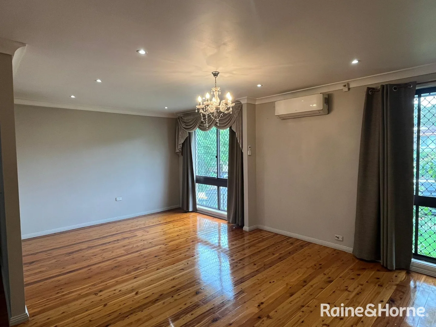 Additional image 3 of 38 Gentian Avenue, Macquarie Fields NSW 2564