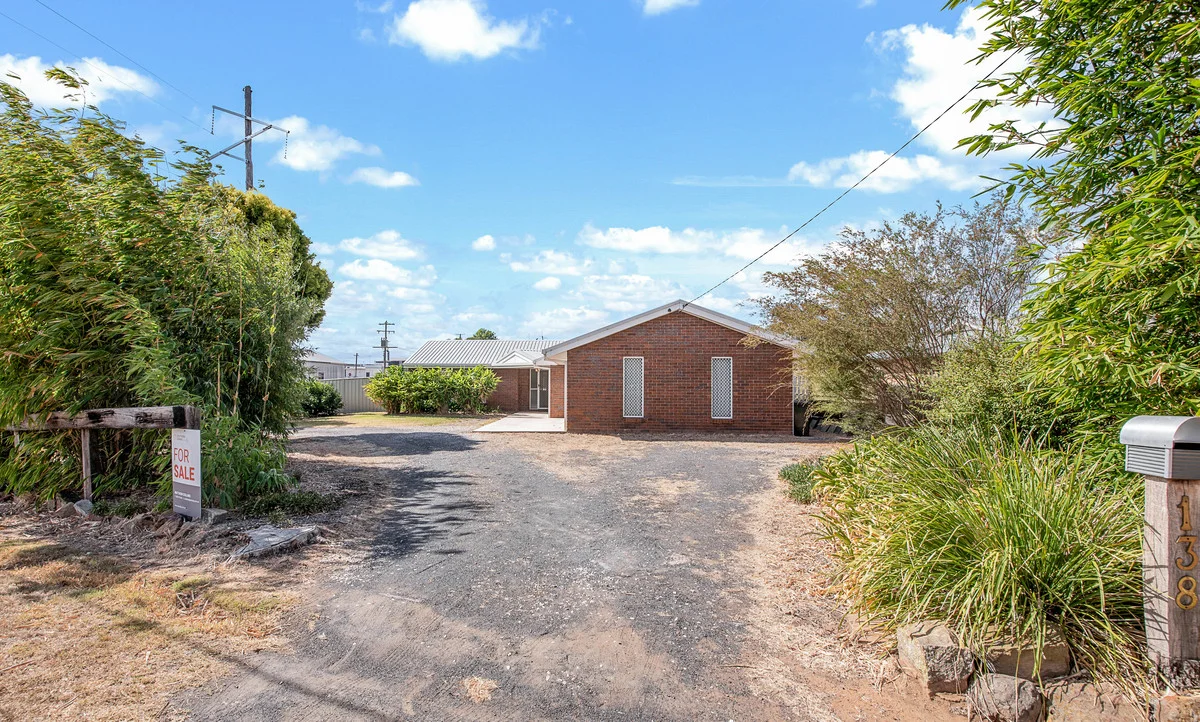 138 Glengallan Road, Warwick QLD 4370 photo 2