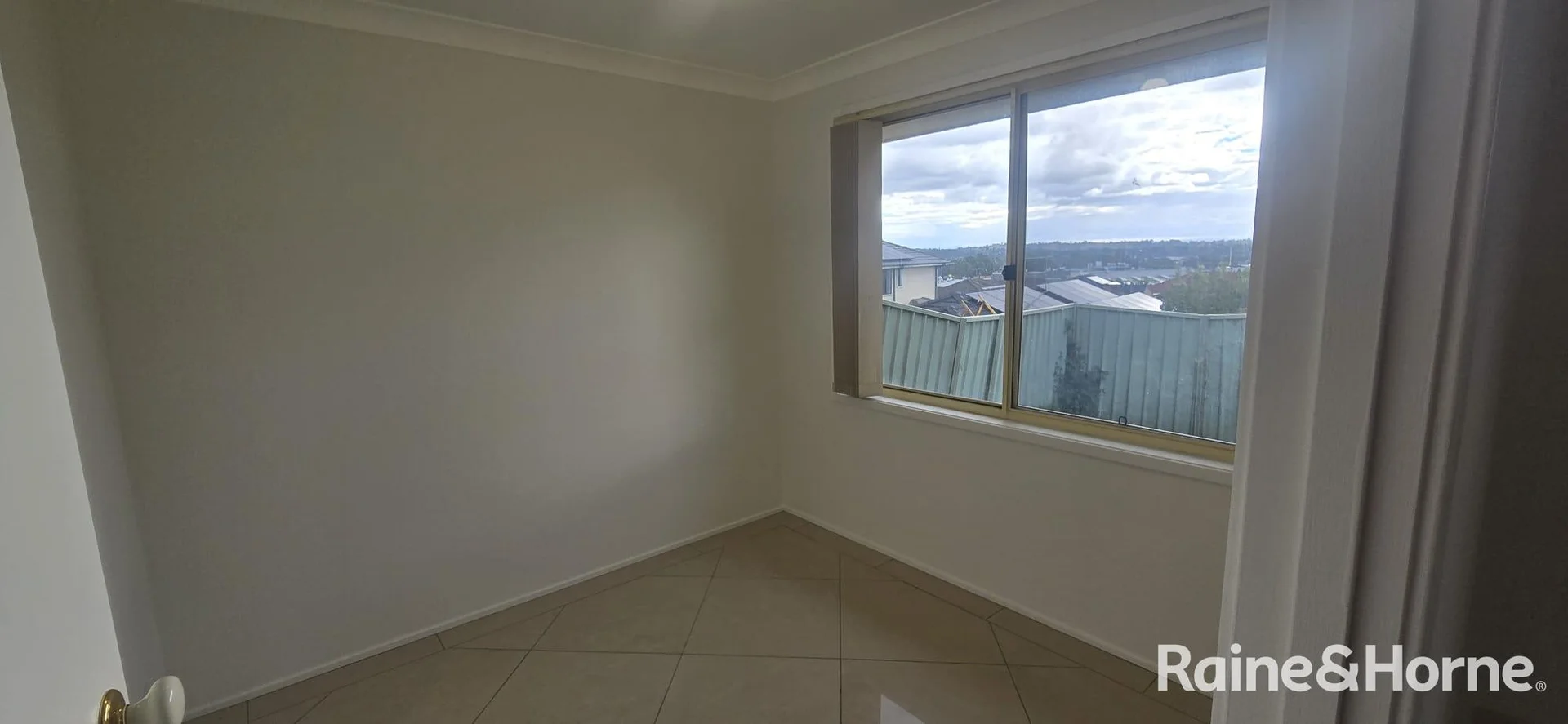 Additional image 8 of 13 Norman Dunlop Crescent, Minto NSW 2566