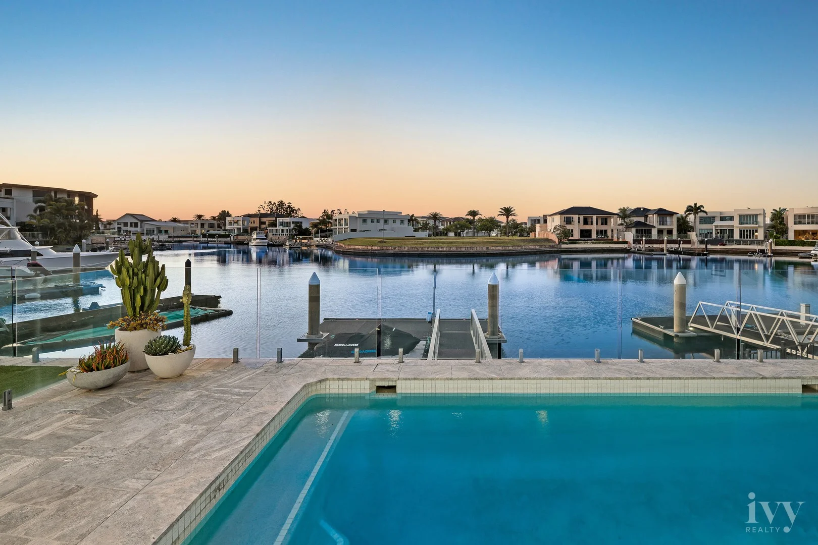 45 Royal Albert Crescent, Sovereign Islands QLD 4216