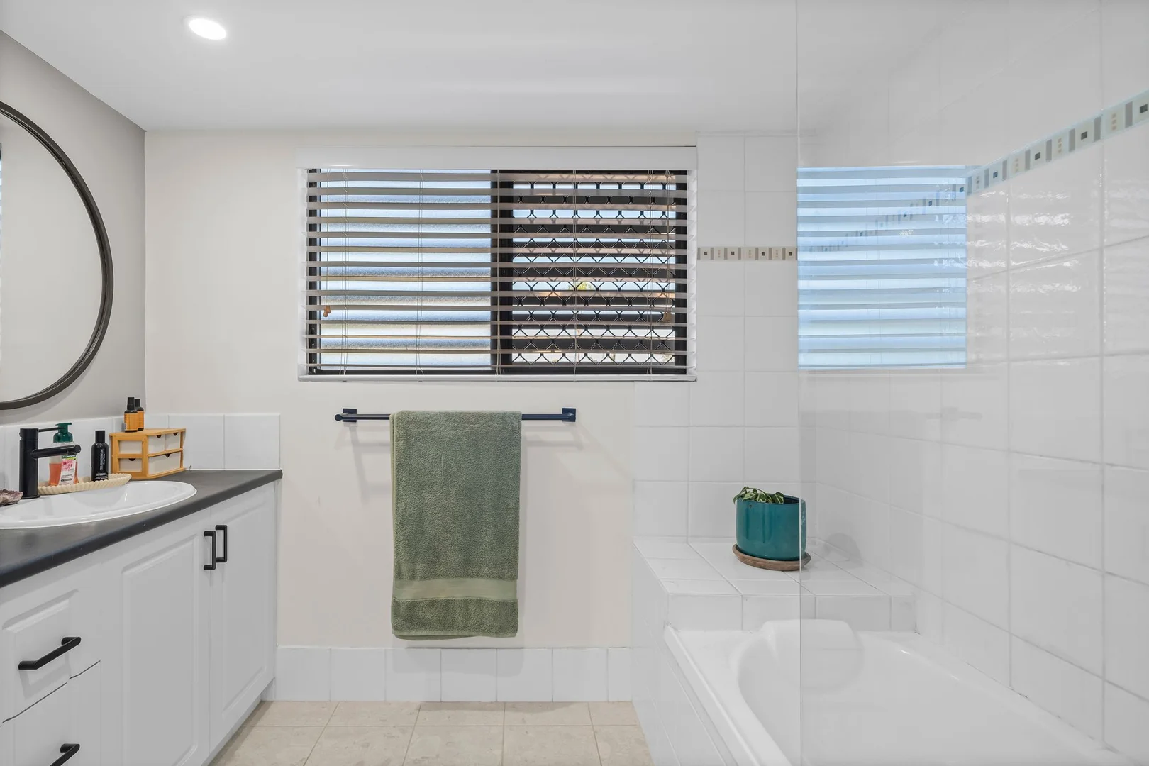 Additional image 9 of 5/12-14 Bradford Street, Labrador QLD 4215