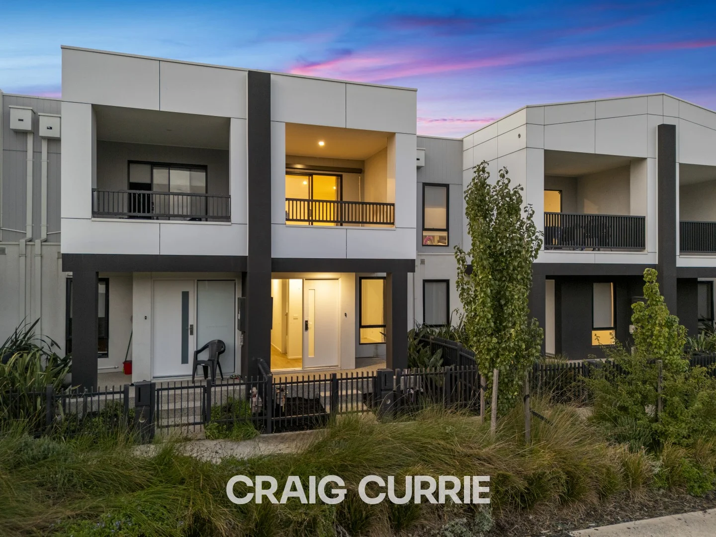 8 Milne Walk, Officer VIC 3809