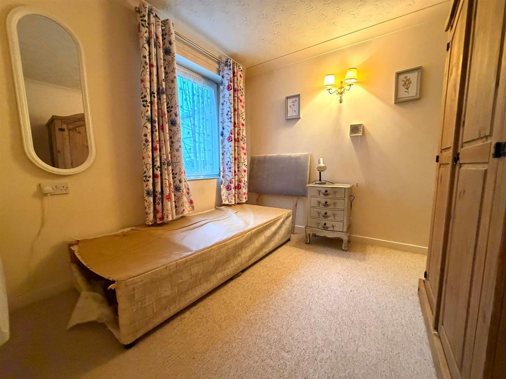 Additional image 8 of 2 bed flat for saleHome Gower House, St. Helens Road, Swansea SA1