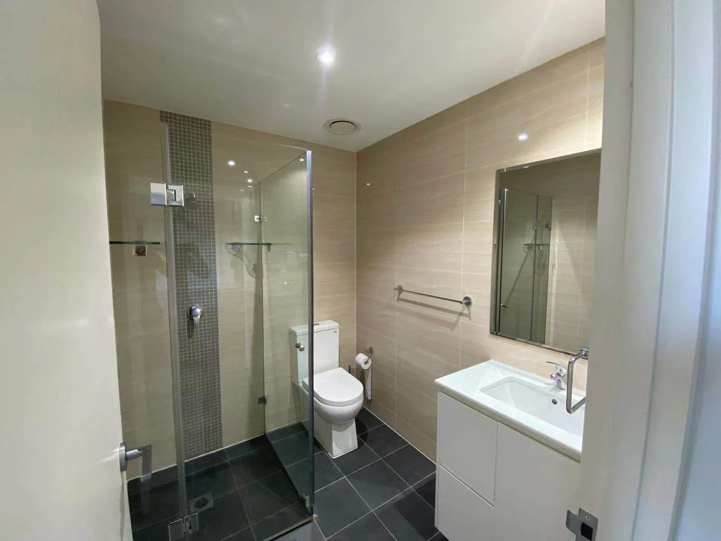 Additional image 8 of 301/5 Henry Street, Turrella NSW 2205
