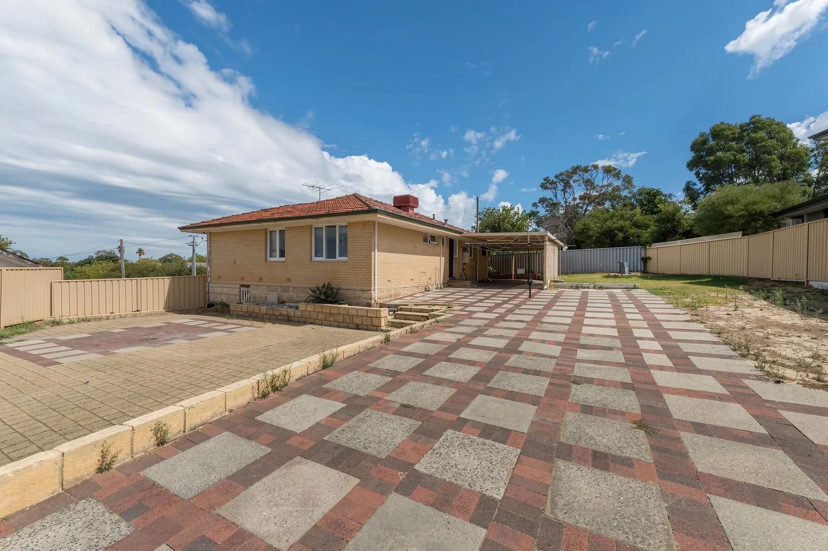 Additional image 22 of 37 Colne Way, Girrawheen WA 6064
