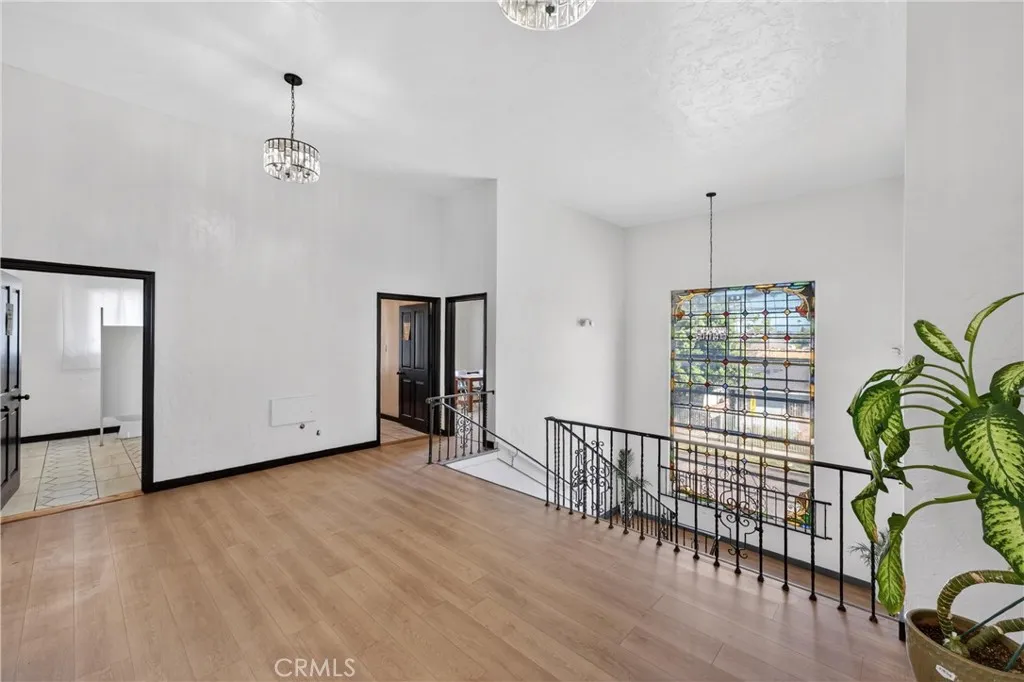 Additional image 23 of 7101 Menlo Ave, Los Angeles, CA 90044