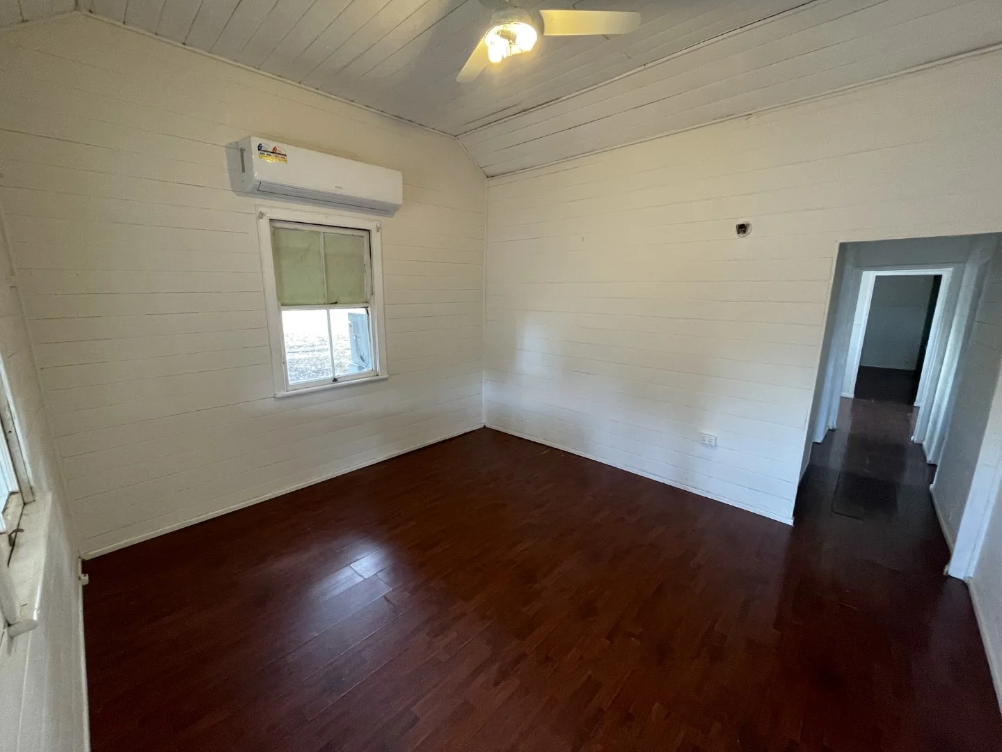 58 Hackett Terrace, Richmond Hill QLD 4820 photo 4