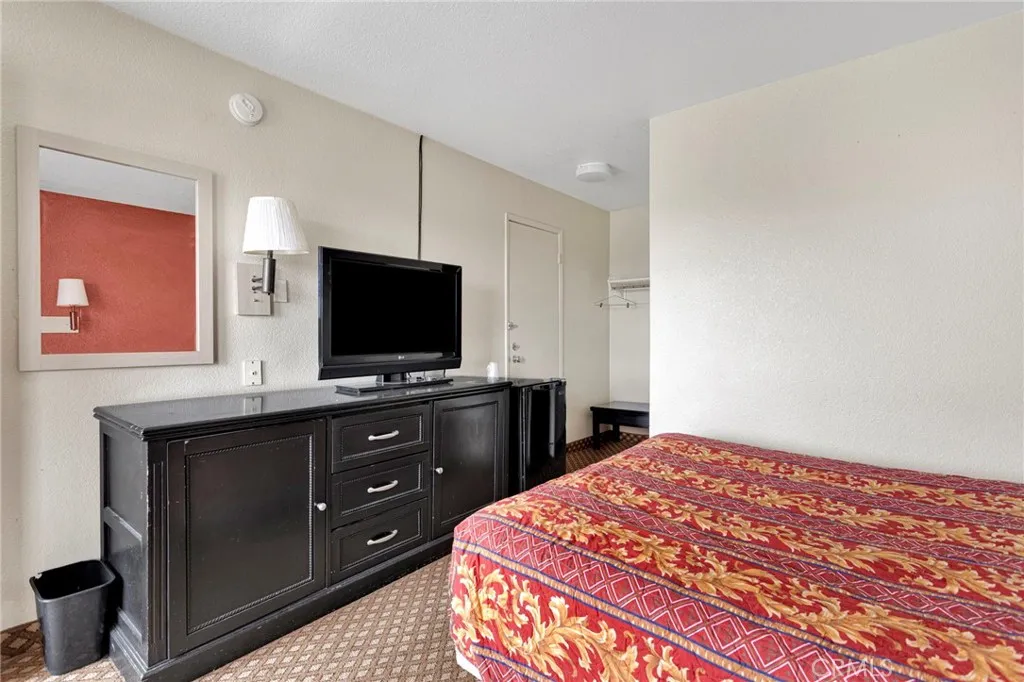 Additional image 35 of 16901 Stoddard Wells Rd, Victorville, CA 92394