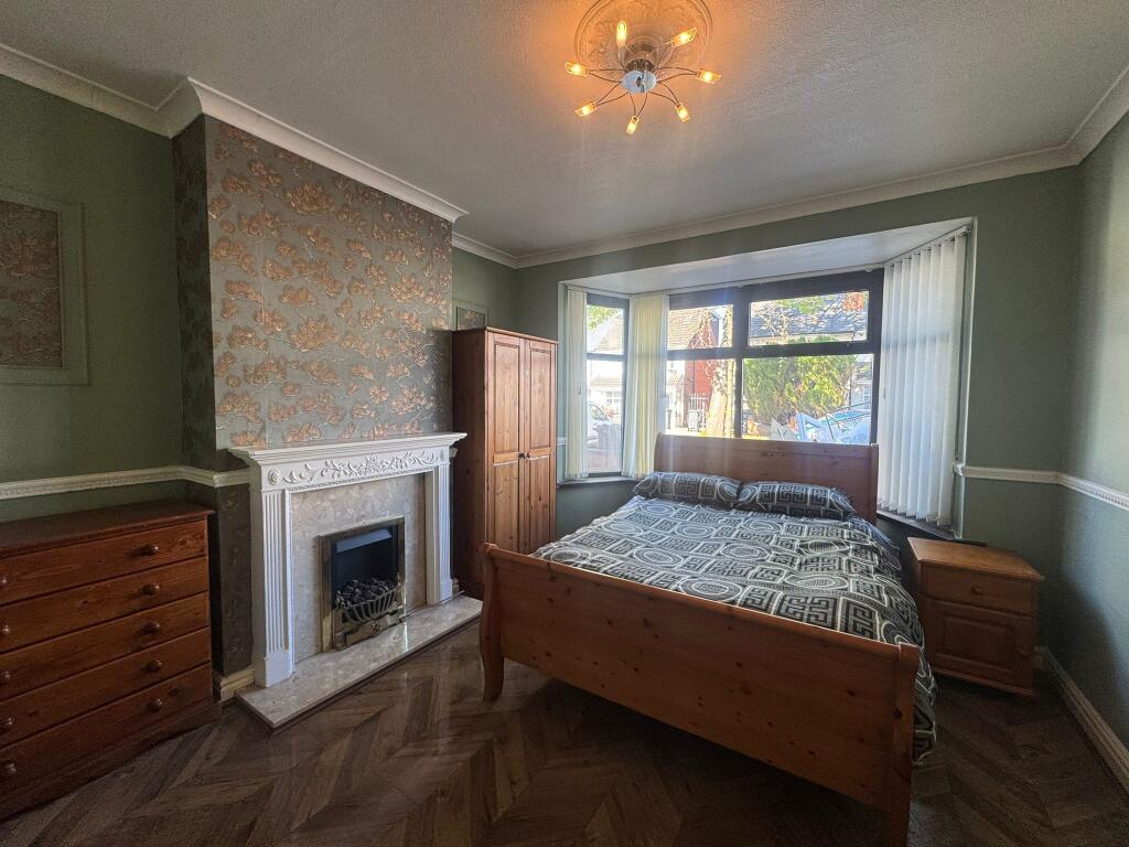 6 Bedroom House Available In Hall Green 