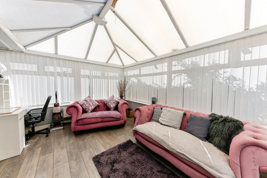 Additional image 15 of 2 bed detached bungalow for saleSea Dyke Way, Grimsby DN36
