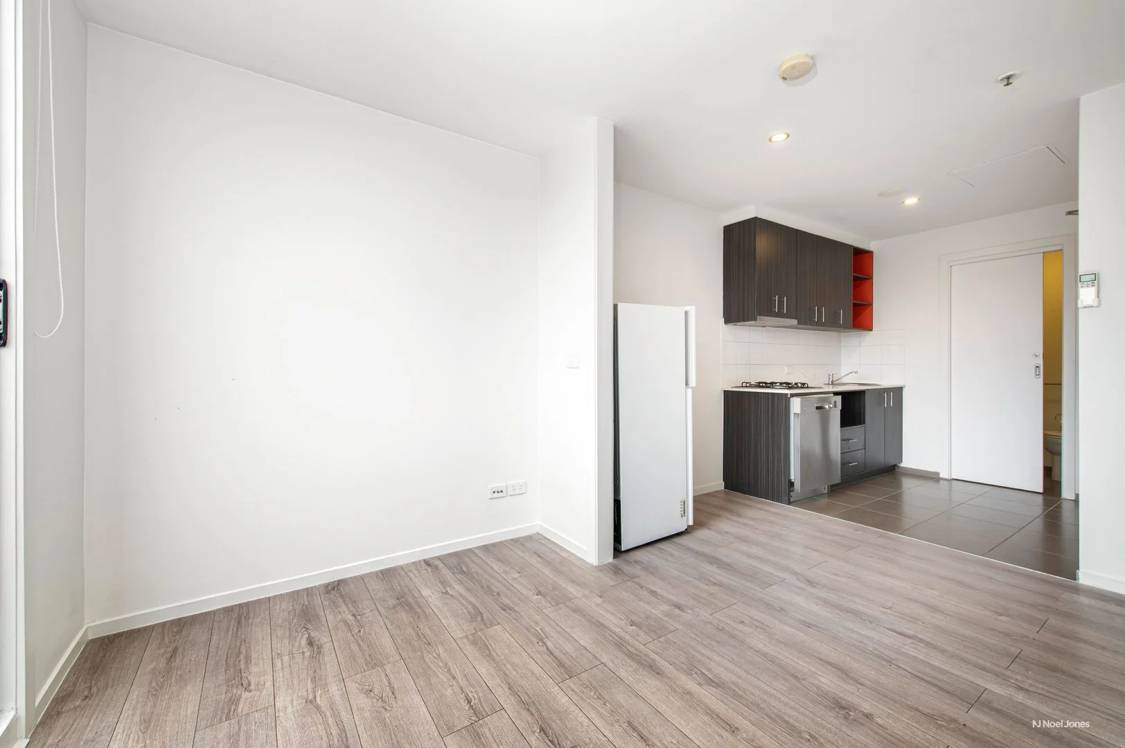 403/1 Wellington, Box Hill VIC 3128 photo 2