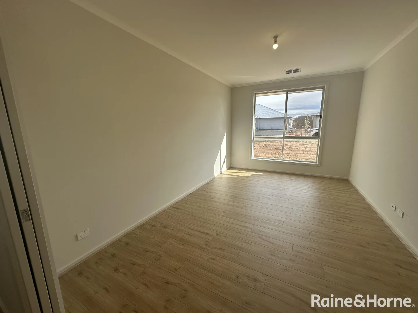 Additional image 15 of 127 Central Avenue, Roseworthy SA 5371
